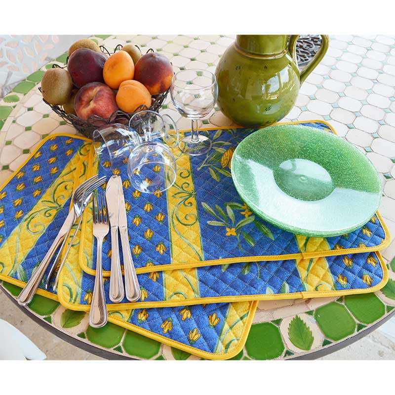 Table placemats set of 6 quilted print Cigales