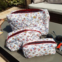 jolie trousse de toilette