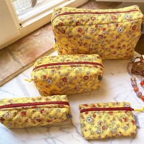 trousse de toilette