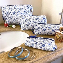 small makeup pouch
