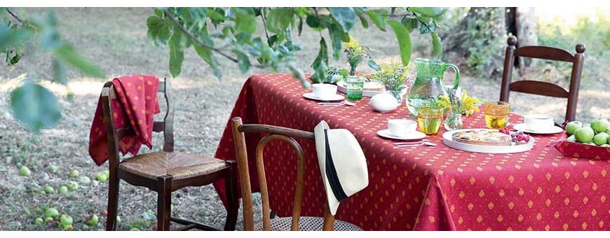 Nappes de table provencales rectangulaires en cotonnade ou jacquard